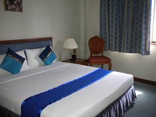 Silom Avenue Inn