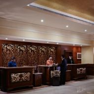1384327741_lobby.jpg